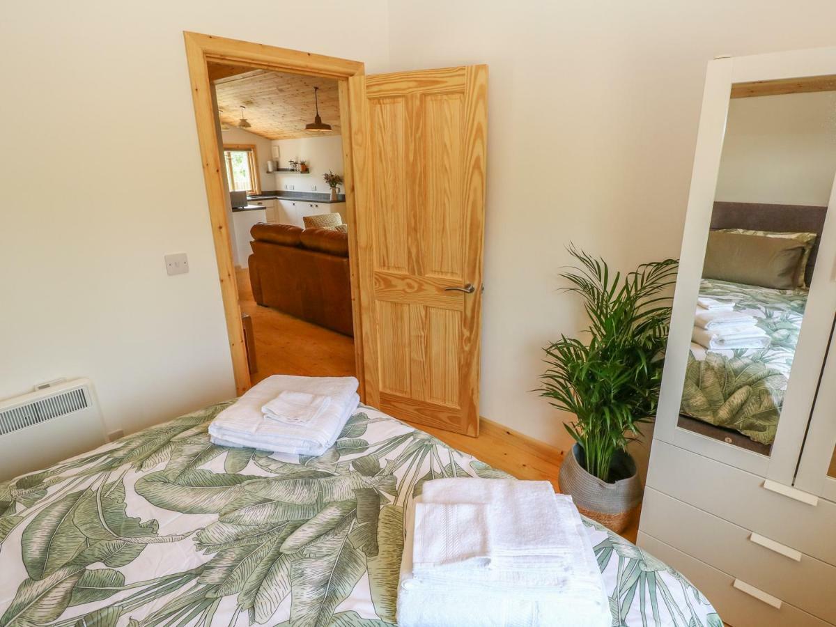 Willow Lodge Tenby Eksteriør bilde